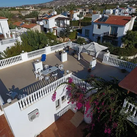 Coral Cypria Coral Bay Villas Vilă *