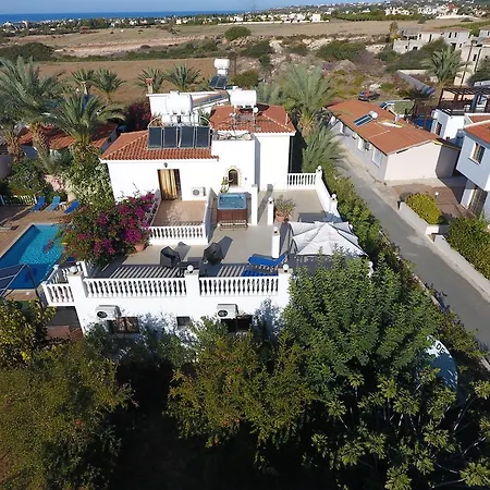 Vilă Coral Cypria Coral Bay Villas Peyia